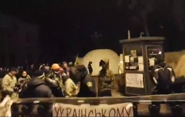 Затримання Саакашвілі: поліція не проводить жодних дій у таборі під Радою