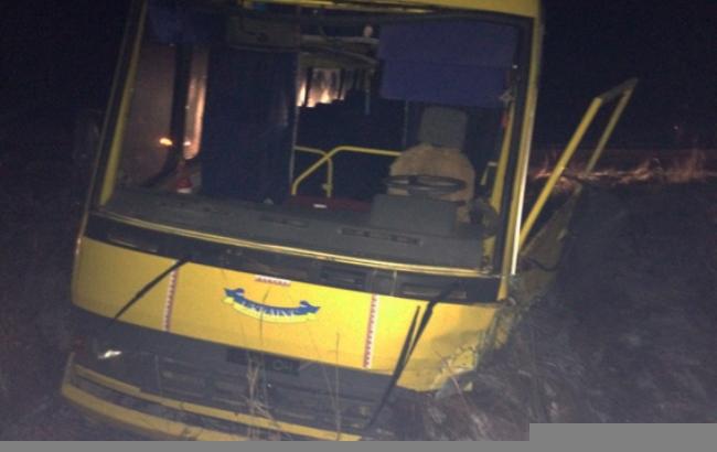 В Житомирской области произошло ДТП со школьным автобусом