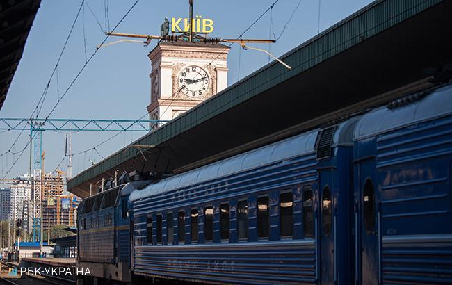 УЗ назначила дополнительный поезд Киев-Львов на 9 января