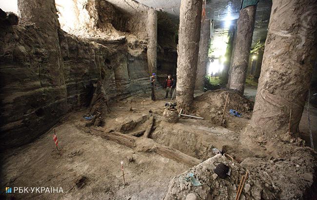 Раскопки на Почтовой площади: археологи начали сворачивать работу