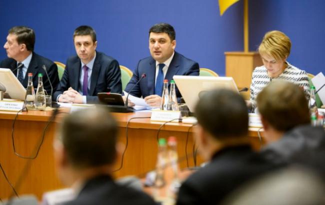 Гройсман пообіцяв нові ефективні механізми підтримки науки у 2018 році