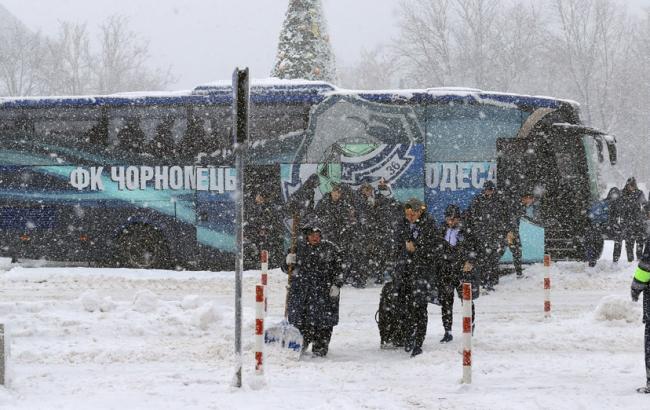 Снегопад помешал "Черноморцу" вовремя отправиться на сбор