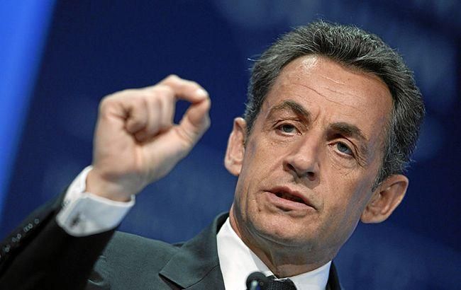 Саркози отрицает обвинения в финансовых махинациях