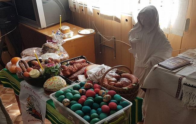 Великдень в АТО: як воїни на Донбасі відзначали свято (фото)