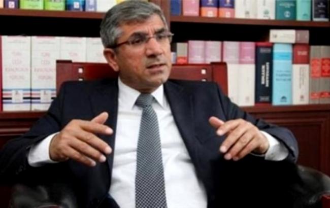 У Туреччині під час прес-конференції застрелено голову асоціації адвокатів
