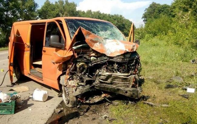 ДТП в Сумской области: убегая от полиции, погибли мужчина и беременная женщина