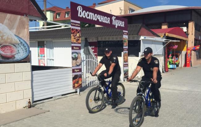 На курортах Херсонської області додатково запрацювали 4 поліцейські станції