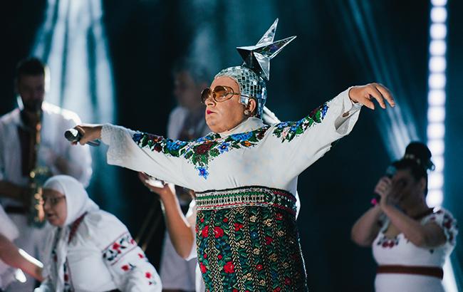 Верка Сердючка в Одессе заставила танцевать участника Евровидения (фото)