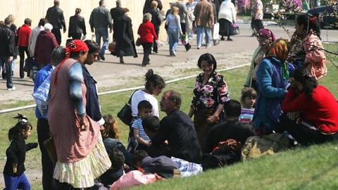 В Греции произошла стрельба в лагере ромов, есть пострадавшие