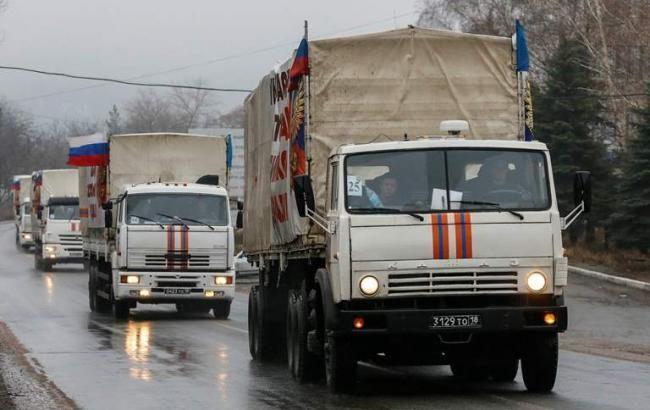 З'явилося відео, зняте ОБСЄ, як вантажівки з РФ незаконно проникли через кордон в Україну