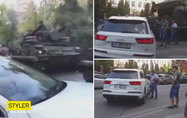 В Киеве "автохам" вклинился в колонну военной техники (видео)