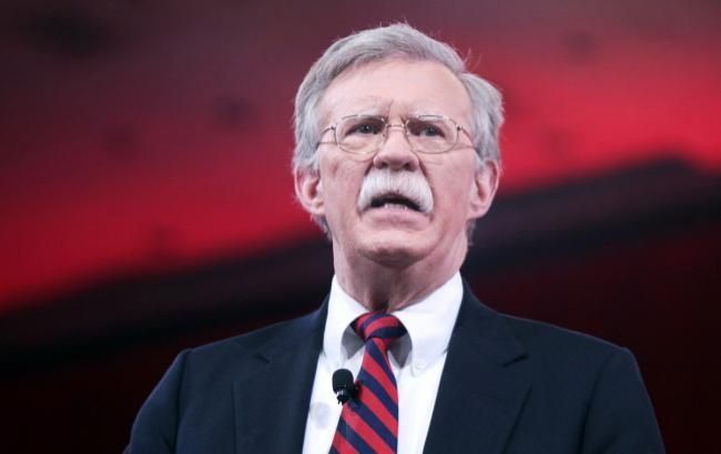 США відмовилися визнавати легітимність Мадуро