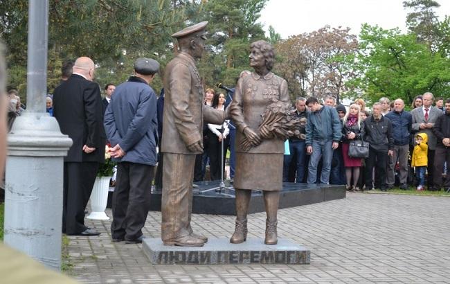 У Києві відкрили перший в Україні пам'ятник ветеранам ВВВ