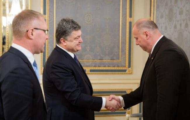 Порошенко: Москва пока не демонстрирует готовность полностью выполнять Минские договоренности