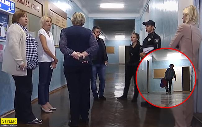 "Проломил голову": появились подробности нападения школьника на учительницу в Киеве