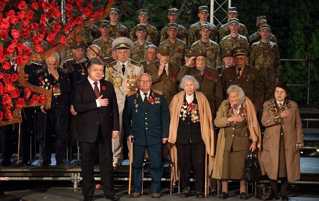 "Первая минута мира": фоторепортаж с акции памяти