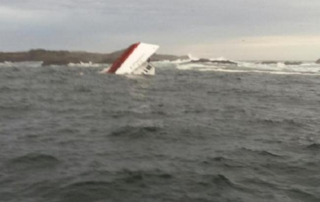 В Індонезії врятували 39 пасажирів затонулого судна