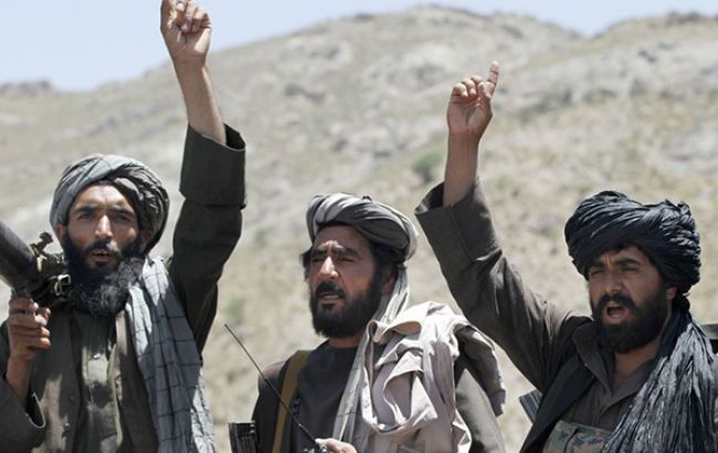 В Афганистане в результате нападения талибов погибли 10 полицейских