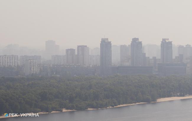 Синоптики предупреждают о тумане и плохой видимости в Киеве