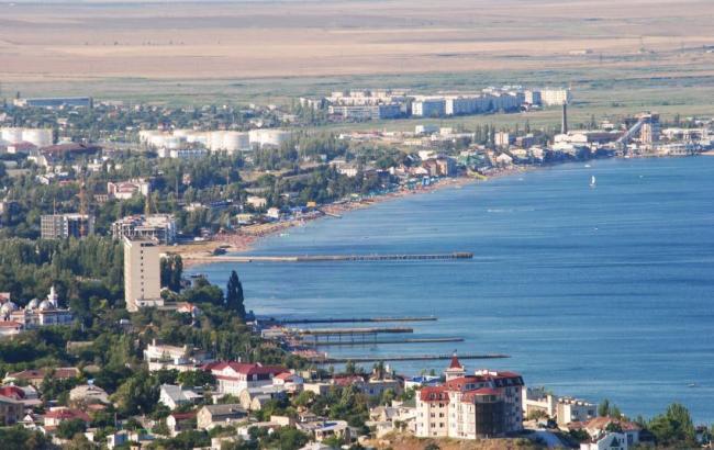 В Крыму задержали главу администрации Феодосии и его зама за вымогательство