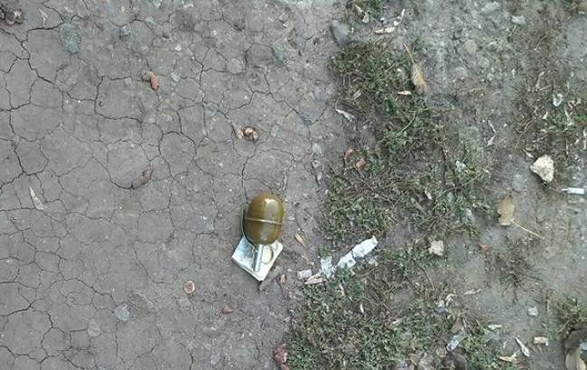 У Харкові біля трамвайної зупинки знайшли гранату