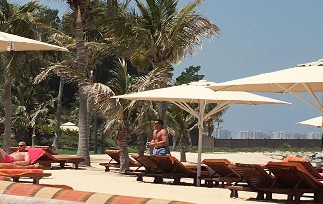 Экс-генпрокурор Украины отдыхал на дорогом курорте в Дубаи