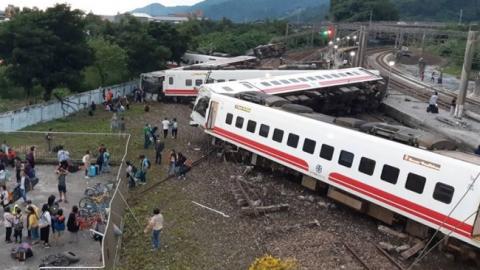 Кiлькicть загиблих внаслідок аварії потяга на Тайвані зросла до 22