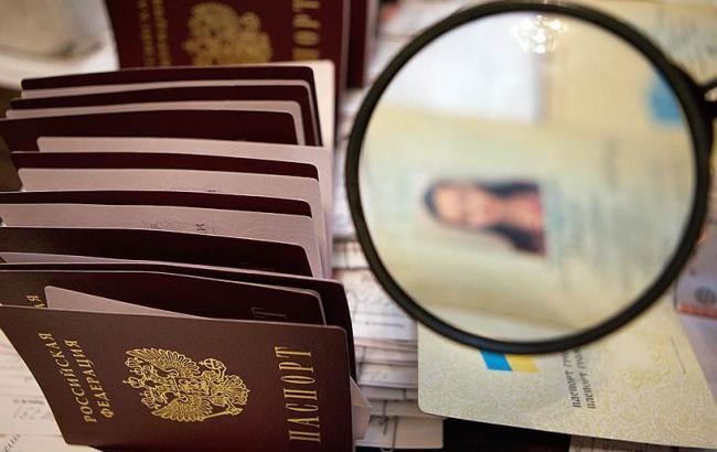 РФ раздала в Крыму два миллиона паспортов