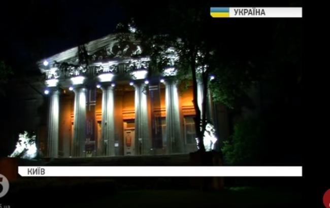 Національний художній музей підсвітять різнокольоровими вогнями