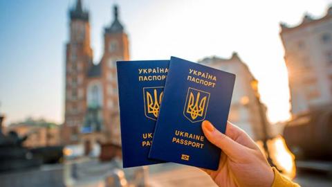 Міграційна служба запустила сервіс онлайн-реєстрації біометричних паспортів