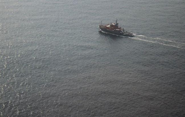 Біля Камчатки затонуло російське судно, доля трьох моряків невідома