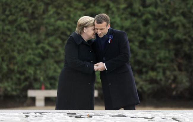 Макрон і Меркель відкрили пам'ятний знак до річниці закінчення Першої світової війни