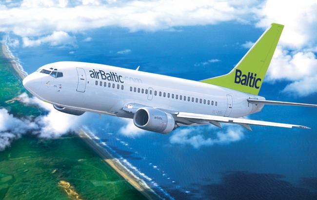 Госавиаслужба заблокировала дополнительные полеты airBaltic в Украину