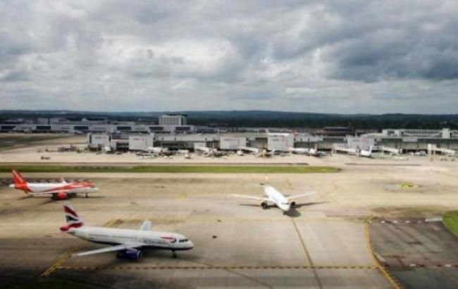 Поліція відпустила підозрюваних в запуску дронів в аеропорту Лондона