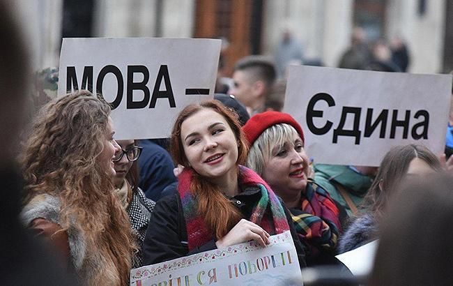 Социологи выяснили долю украиноязычных и русскоязычных украинцев