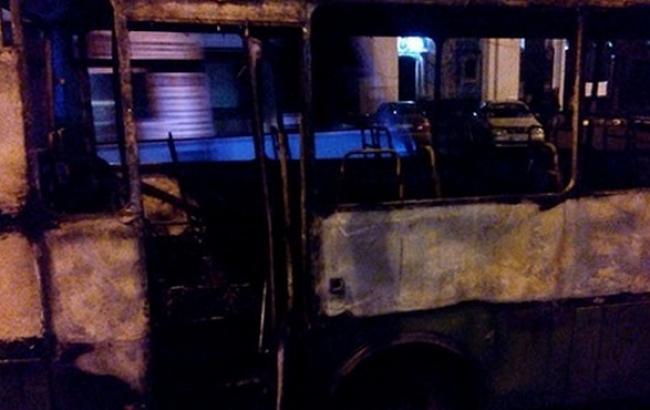 В Магнитогорске в результате пожара в маршрутке погибли люди