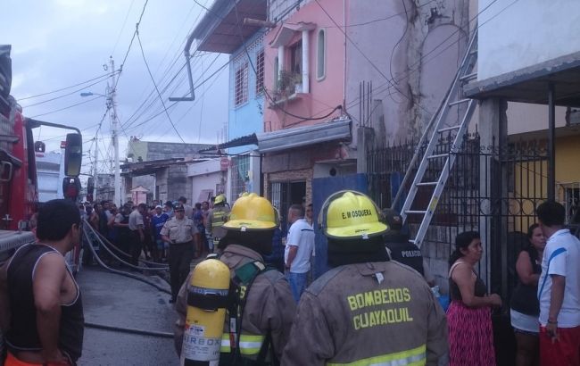 В Еквадорі в результаті пожежі в реабілітаційному центрі загинули 18 людей