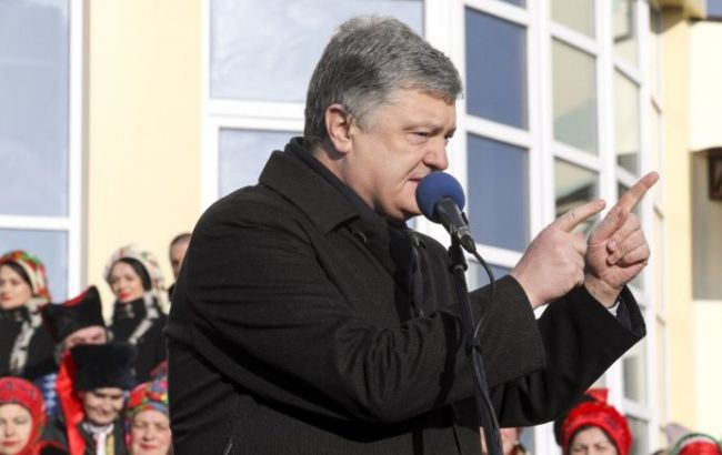 Порошенко: мы не будем ускорять переход приходов УПЦ МП в Православную церковь Украины