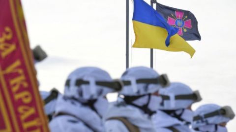 Воїни ЗСУ на передовій зворушливо привітали українців з Різдвом: будемо стояти до кінця (відео)