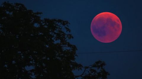 "Кровавая" луна: астрологи предупреждают о возможной опасности