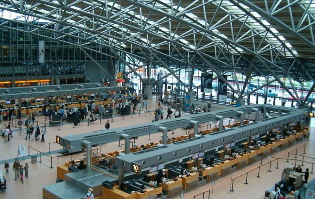 Из-за забастовки в аэропорту Гамбурга отменили более 70 рейсов