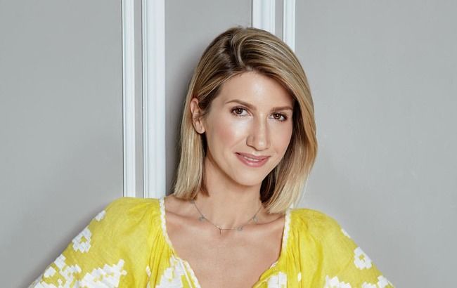 "Хто зі мною?" спокуслива Аніта Луценко в боді кинула виклик шанувальникам