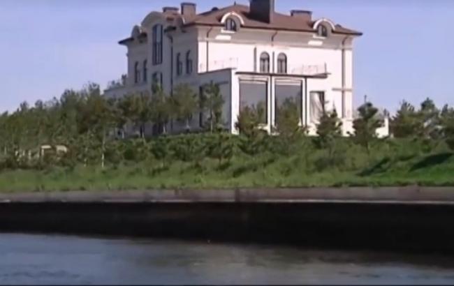 Новые соседи старой власти: украинские чиновники строят особняки рядом с Межигорьем