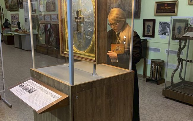Юлія Тимошенко вклонилася унікальній козацькій іконі