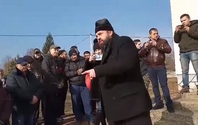 Титушки разобьют головы: скандальный приход под Винницей перешел в ПЦУ