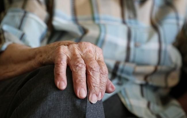 Одній з них 103 роки: у Дніпрі неадеквати познущалися над бабусями