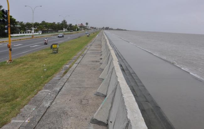 Строители спасают Черноморск от экологической катастрофы