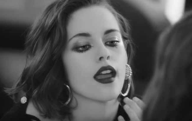 Крістен Стюарт знялася в еротичній рекламі Chanel