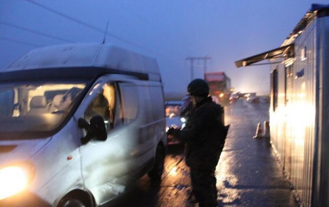 Госпогранслужба фиксирует значительное уменьшение пассажиропотока в пунктах пропуска на Донбассе