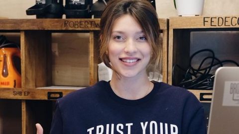 "Сохраняйте спокойствие": Тодоренко поделилась опытом перелета с младенцем